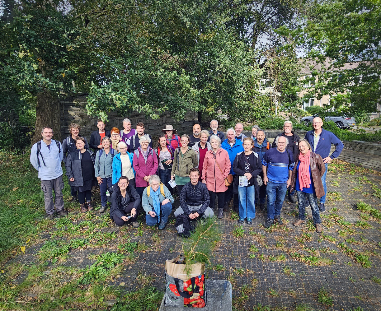 Jubilerend Le Roy gebied Lewenborg bezoek Le Roy tuin Heerenveen