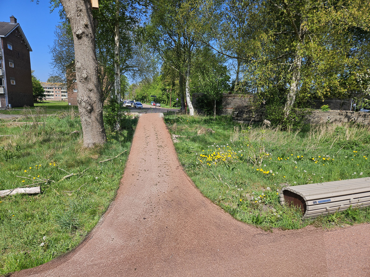 le roy tuin 2 met fietspad